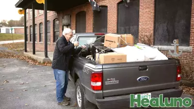 Uncertain Future for Lebanon's Volunteer-Run Health Closet